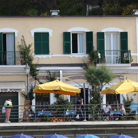 Viviani Raffaella Hotel Monterosso al Mare Luaran gambar