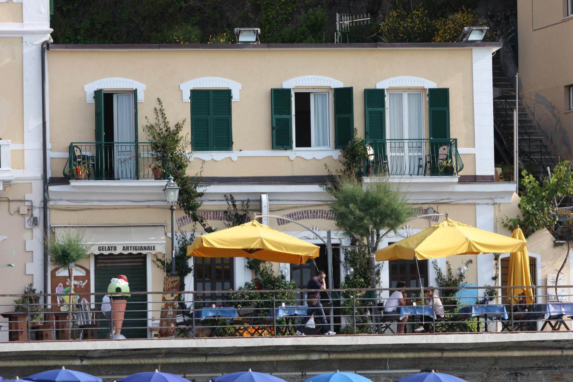 Viviani Raffaella Hotel Monterosso al Mare Luaran gambar