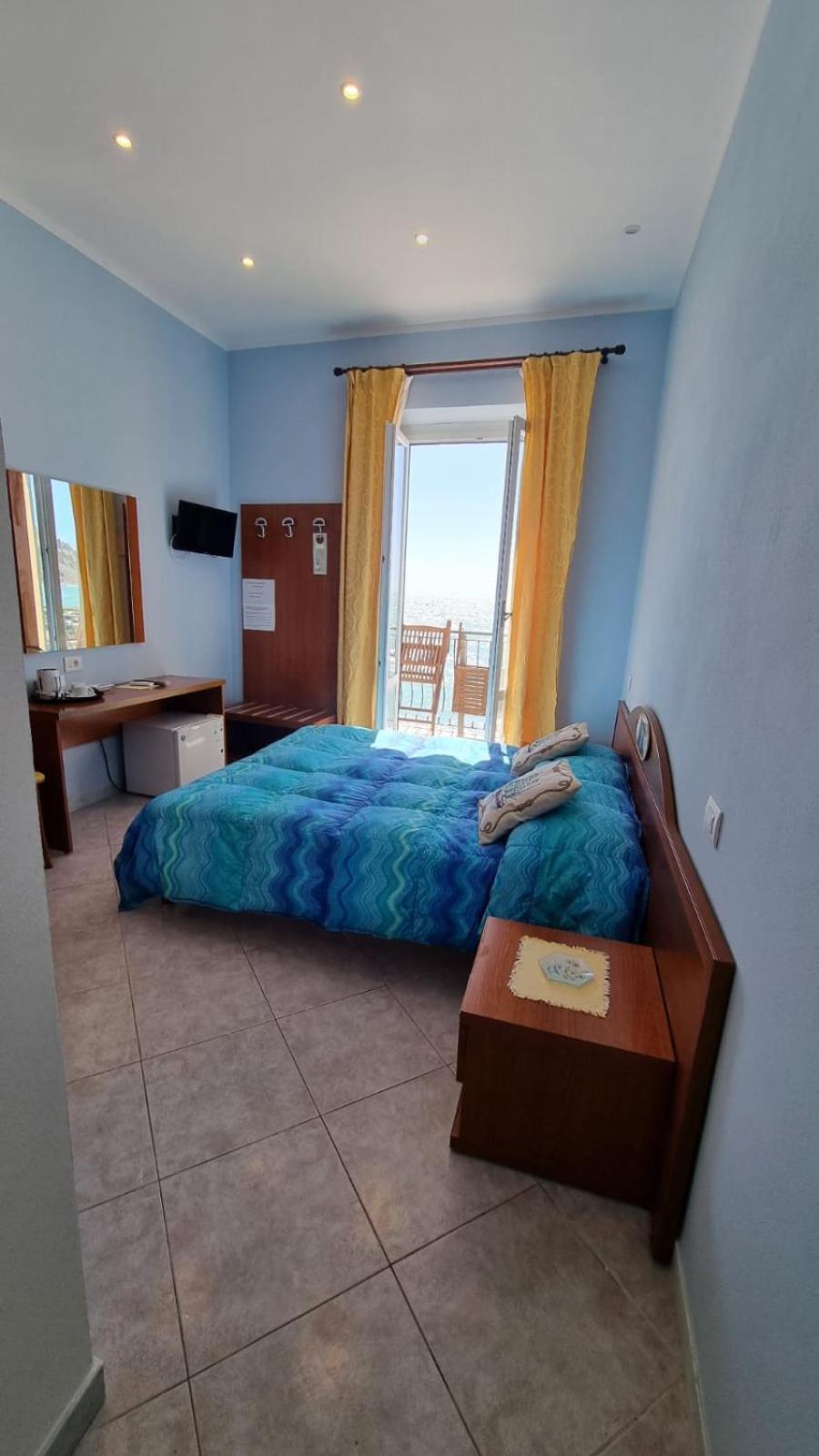 Viviani Raffaella Hotel Monterosso al Mare Luaran gambar