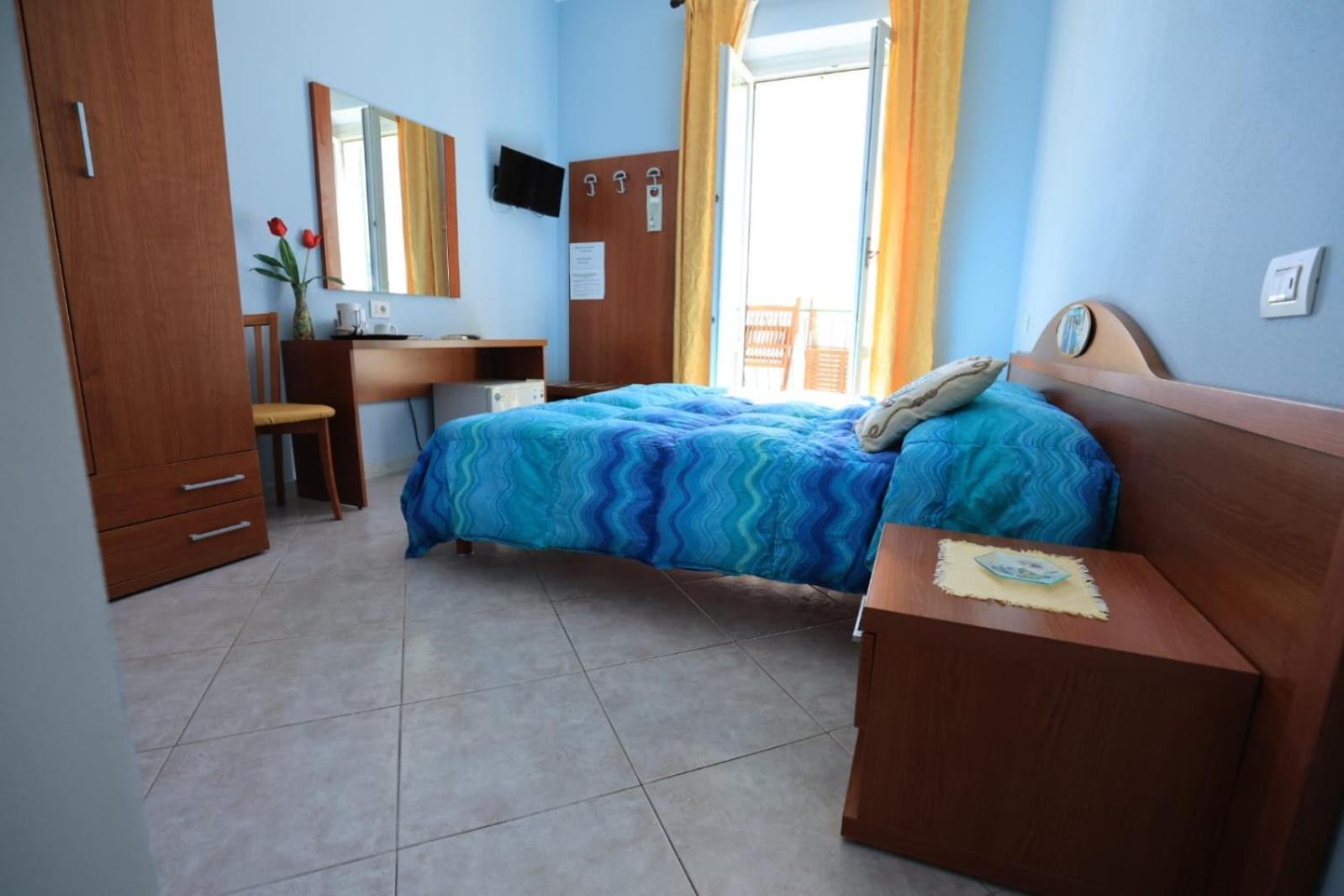 Viviani Raffaella Hotel Monterosso al Mare Luaran gambar