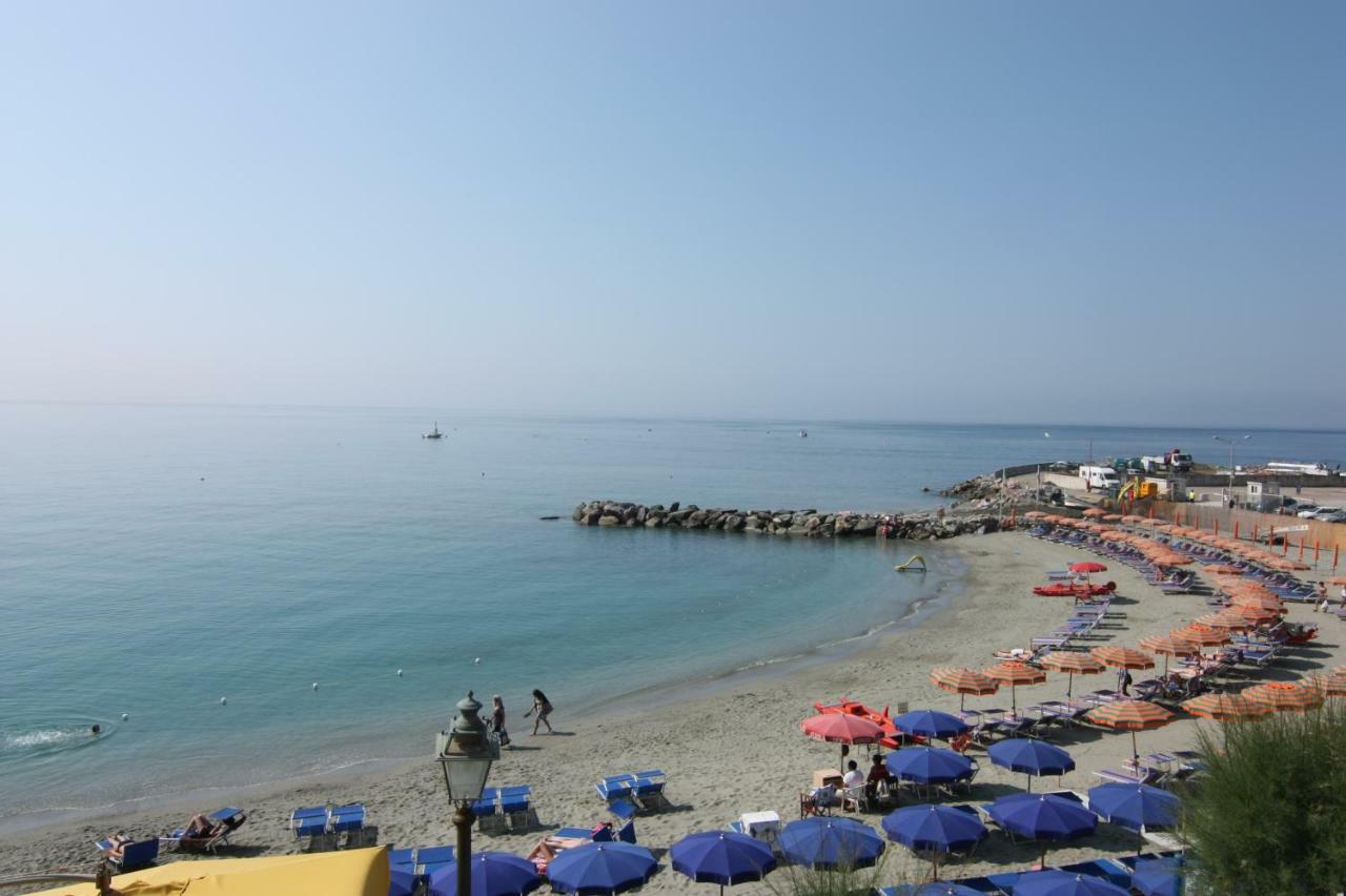 Viviani Raffaella Hotel Monterosso al Mare Luaran gambar